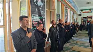 حضور مدیریت وجمعی از پرسنل شبکه بهداشت ودرمان در مراسم زیارت عاشورا و عزاداری سیدالشهدا در محل سپاه ناحیه عجبشیر