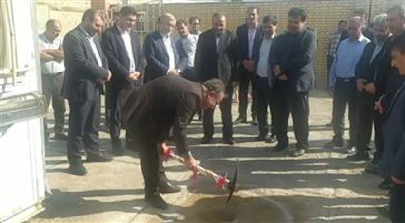 امضای تفاهم نامه و کلنگ زنی  و ساخت  مرکز سلامت جامع  در جانانلو(شهرستان خدا آفرین)