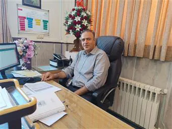 آقای دکتر مهدی رزاقی پور