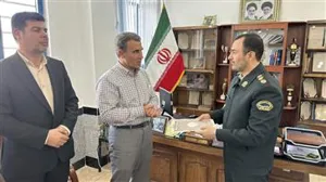 دیدار و گفتگو مدیر شبکه بهداشت و درمان  با فرمانده نیروی انتظامی جناب سرهنگ شفقی بمناسبت هفته نیروی انتظامی