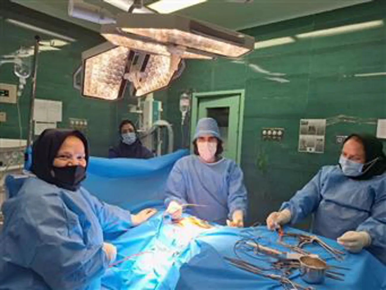 انجام اولین عمل جراحی "لامینکتومی" در بیمارستان باقرالعلوم شهرستان اهر