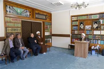 گزارش تصویری دیدار سرپرست دانشگاه علوم پزشکی تبریز با نماینده ولی فقیه در استان و امام جمعه تبریز