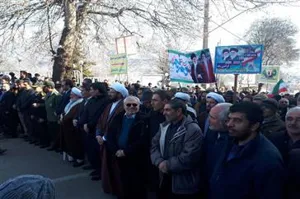 حضور گسترده مراکز تابعه دانشگاه علوم پزشکی تبریز در راهپیمایی ۲۲ بهمن ماه ۱۴۰۳