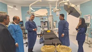 بازدید سرزده فرماندار شهرستان عجب شیر از بیمارستان امام خمینی (ره)