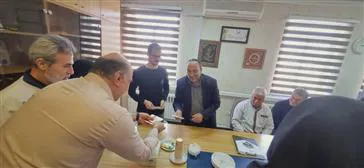 تجلیل از کارکنان خدماتی به مناسبت روز کارگر در معاونت درمان دانشگاه علوم پزشکی تبریز