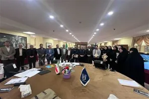 تجلیل رییس داشگاه علوم پزشکی از نفرات برگزیده دانشجویان نمونه کشوری و دانشگاهی سی و یکمین جشنواره دانشجوی نمونه سال ۱۴۰۲