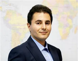 تقدیر سرپرست مرکز مالکیت معنوی از دانشگاه علوم پزشکی تبریز در مسیر حمایت از مخترعان و تشویق نوآوران