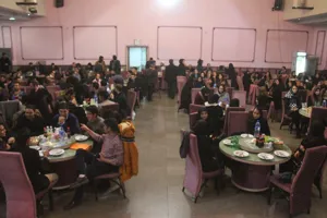 دیدار صمیمی رییس دانشگاه با دانشجویان آذر 94