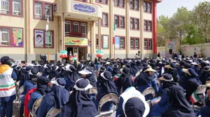 زنگ سلامت  سال 96 در مدرسه دخترانه خیام ناحیه 3