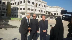 بازدید استاندار آذربایجانشرقی و شهردارتبریزباهمراهی دکتر صومی از بیمارستان در حال تکمیل کودکان سرطانی 25 ابان
