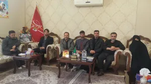 دیدار کانون بسیج جامعه پزشکی شهید شفیع زاده معاونت غذا و دارو با خانواده شهید مدافع حرم وحید فرهنگی والا