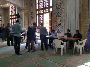 برگزاری دیدارمردمی رئیس دانشگاه علوم پزشکی تبریزومسئولین دانشگاه درمصلای اعظم امام خمینی (ره)