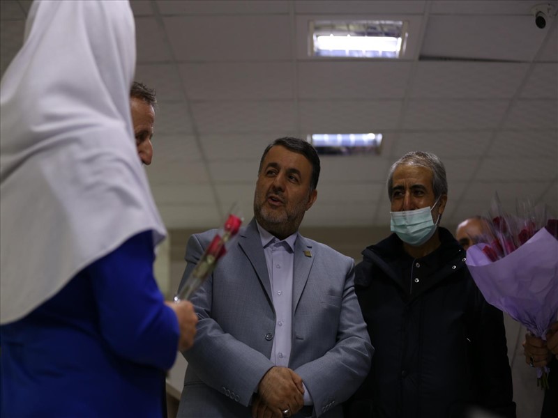 تقدیر رئیس دانشگاه علوم پزشکی از پرستاران های شهید مدنی وقاضی