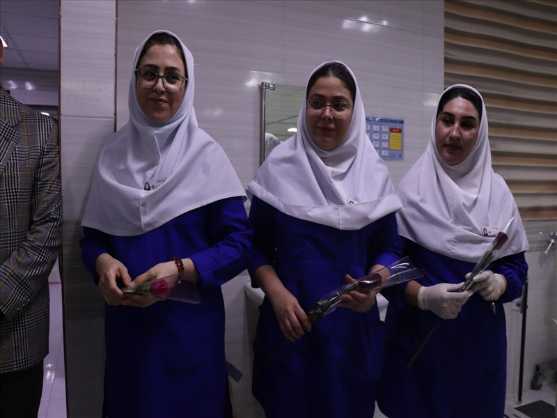 تقدیر رئیس دانشگاه علوم پزشکی از پرستاران های شهید مدنی وقاضی