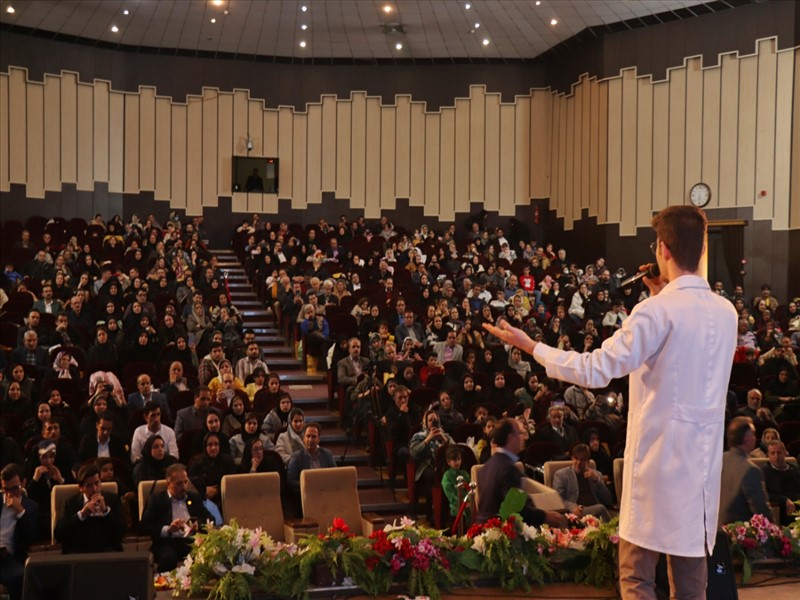 مراسم تجلیل روز پرستار 