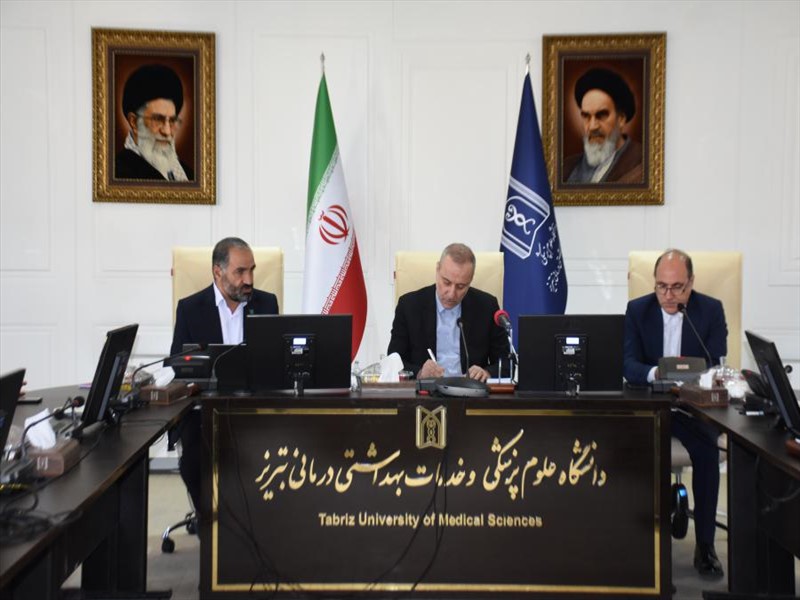 دیدار سرکنسول کشور ایران در جمهوري خودمختار نخجوان با مدیر امور بین الملل دانشگاه علوم پزشكي تبريز