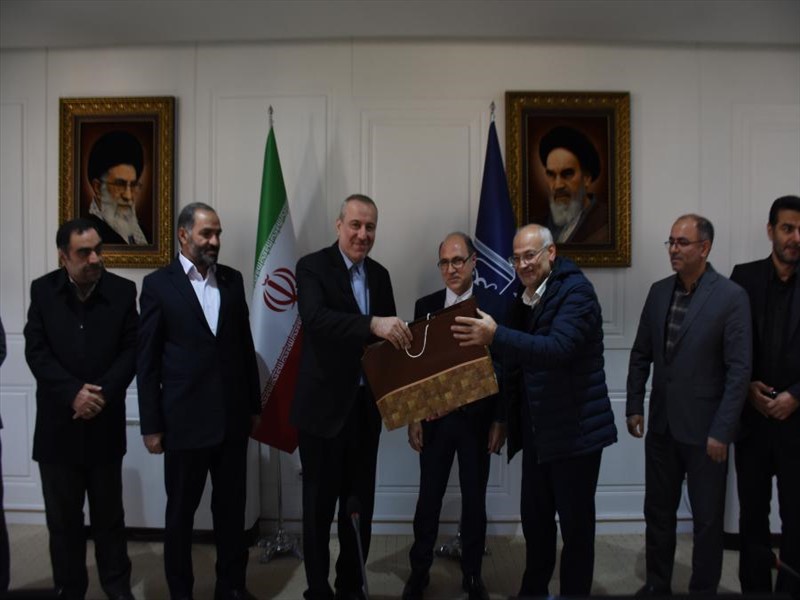 دیدار سرکنسول کشور ایران در جمهوري خودمختار نخجوان با مدیر امور بین الملل دانشگاه علوم پزشكي تبريز