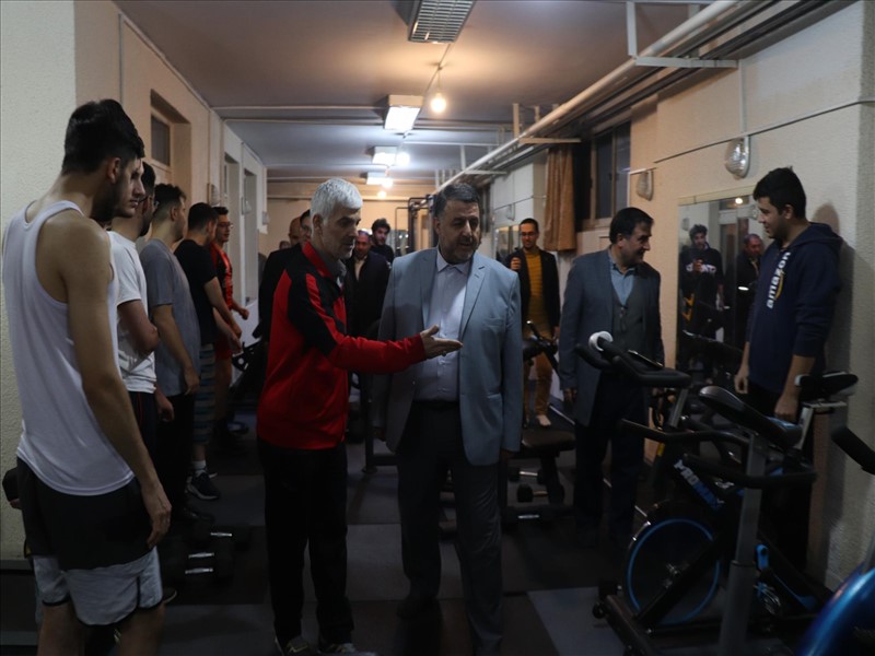 بازدید رئیس دانشگاه علوم پزشکی تبریز از خوابگاه های علوم پزشکی تبریز 