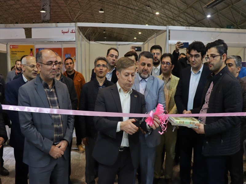 بازدید هیئت رئیسه دانشگاه علوم پزشکی تبریز از نمایشگاه رینوتکس 