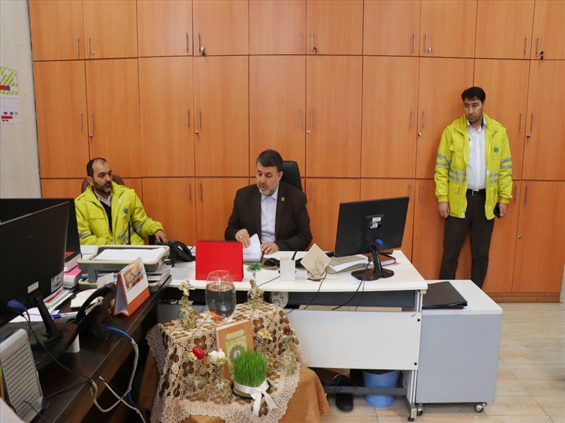 بازدید دکتر نقی پور از مرکز هدایت بحران 