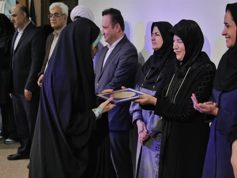 مراسم گرامیداشت روز جهانی ماما 1404/02/22