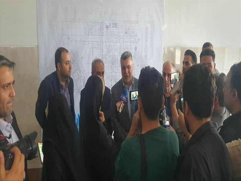 بازدید وزیر بهداشت درمان و آموزش پزشکی به همراه استاندار آذربایجان شرقی از بیمارستان جامع سرطان تبریز