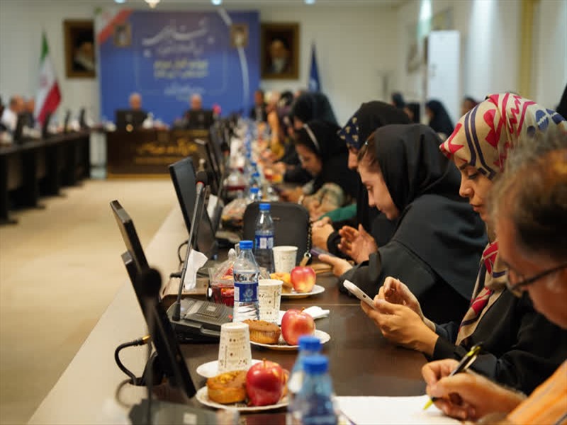 نشست خبری رئیس دانشگاه علوم پزشکی تبریز 