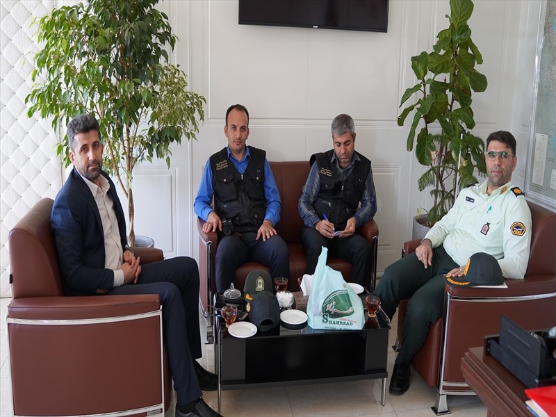 دیدار رئیس دانشگاه علوم پزشکی تبریز با فرمانده نیروی انتظامی آذربایجان‌شرقی