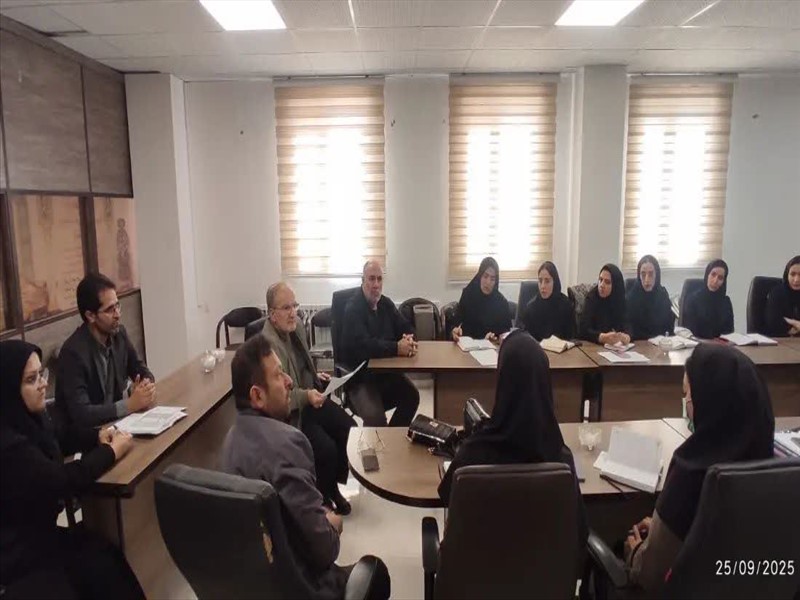 بازدید رئیس دانشگاه از ورزقان