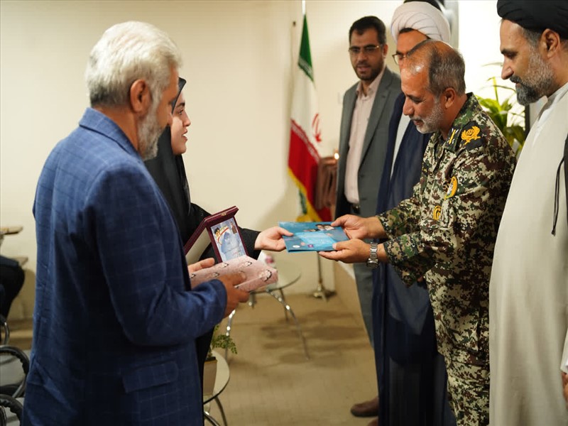 مراسم یادبود شهید رضا محرمی در مرکز طالقانی