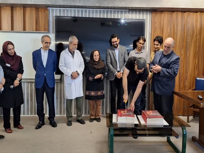 تجلیل از رتبه های برتر پزشکی در مرکز آموزشی درمانی شهید مدنی تبریز