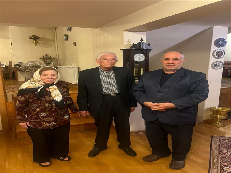 دیدار رئیس دانشگاه علوم پزشکی تبریز با استاد برجسته بازنشسته، دکتر سید مهدی اخوان چرندابی