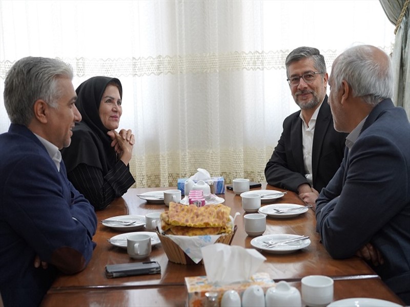 در نشست هم‌اندیشی کارگروه سلامت و امنیت غذایی آذربایجان شرقی