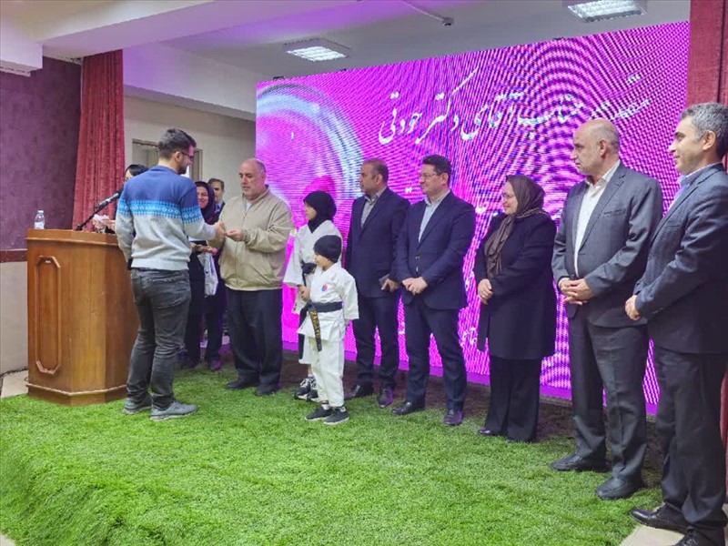 بیمارستان رازی تبریز میزبان آیین باشکوه پاسداشت روز پرستار با عنوان فرشتگان شهر