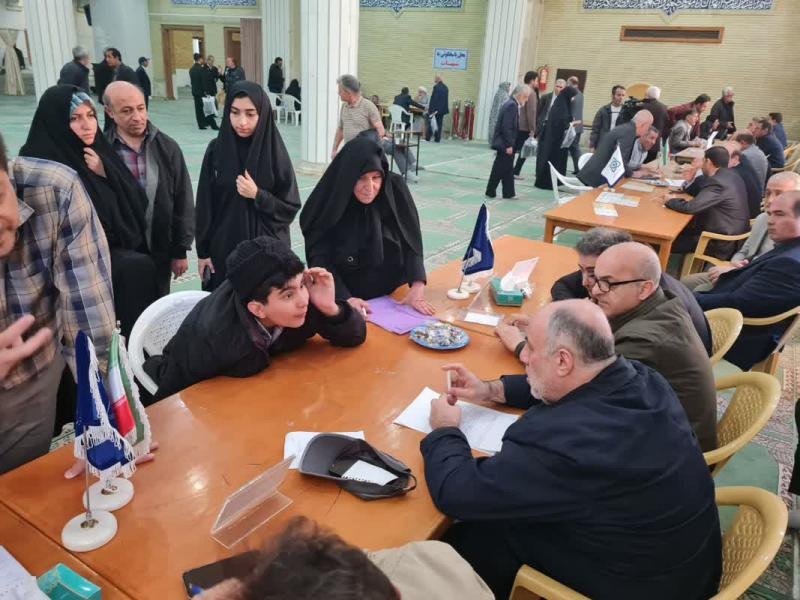 برگزاری میز خدمت دانشگاه علوم پزشکی تبریز در مصلی حضرت امام خمینی(ره)