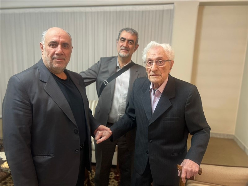 دیدار رئیس دانشگاه علوم پزشکی تبریز با استاد پیشکسوت بیوشیمی، دکتر جواد بلورچیان