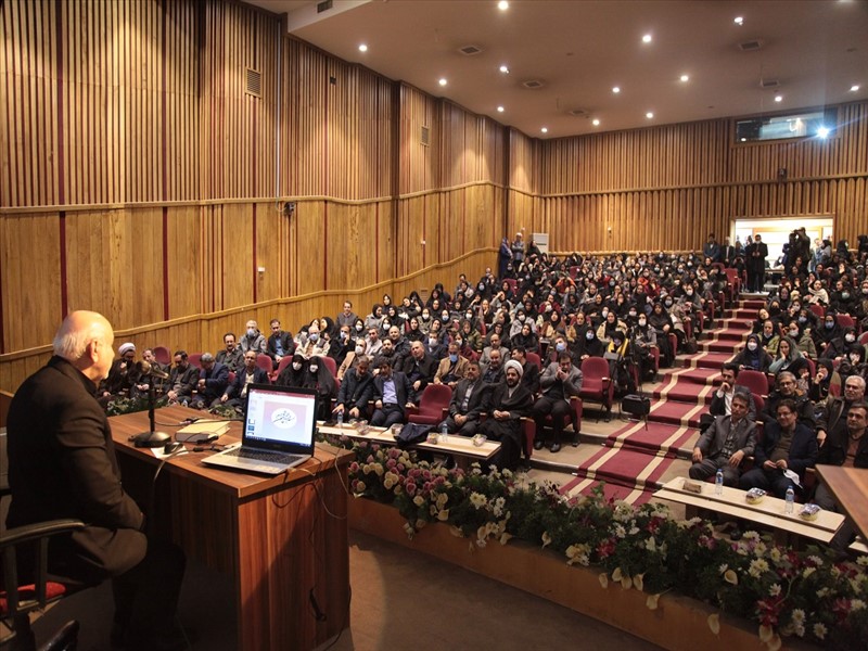 نشست علمی تعالی خانواده و جوانی جمعیت