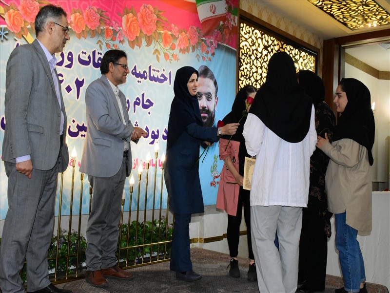 تقدیر از برترین های ورزشی دانشگاه علوم پزشکی تبریز