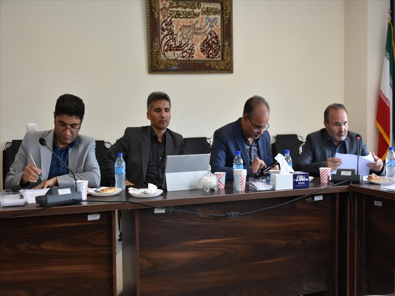 برگزاری جلسه بررسی چالش های پیش روی شبکه های بهداشت و درمان کلیبر، خدآفرین و هوراند