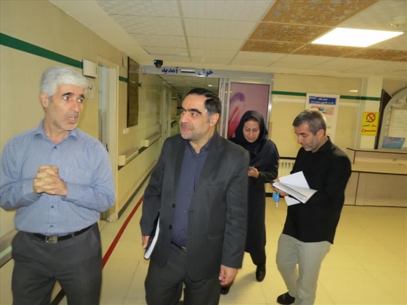 بازدید سرزده رئیس اداره بازرسی دانشگاه علوم پزشکی از بیمارستان طالقانی تبریز