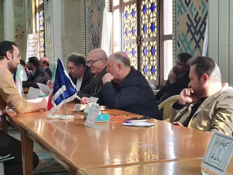 برگزاری میز خدمت دانشگاه علوم پزشکی تبریز در مصلی حضرت امام خمینی(ره)