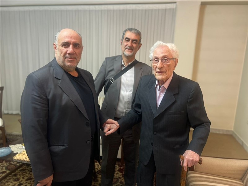 دیدار رئیس دانشگاه علوم پزشکی تبریز با استاد پیشکسوت بیوشیمی، دکتر جواد بلورچیان