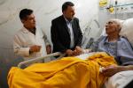 عیادت رئیس دانشگاه علوم پزشکی تبریز از خیر بزرگوار حاج کریم مردانی آذر