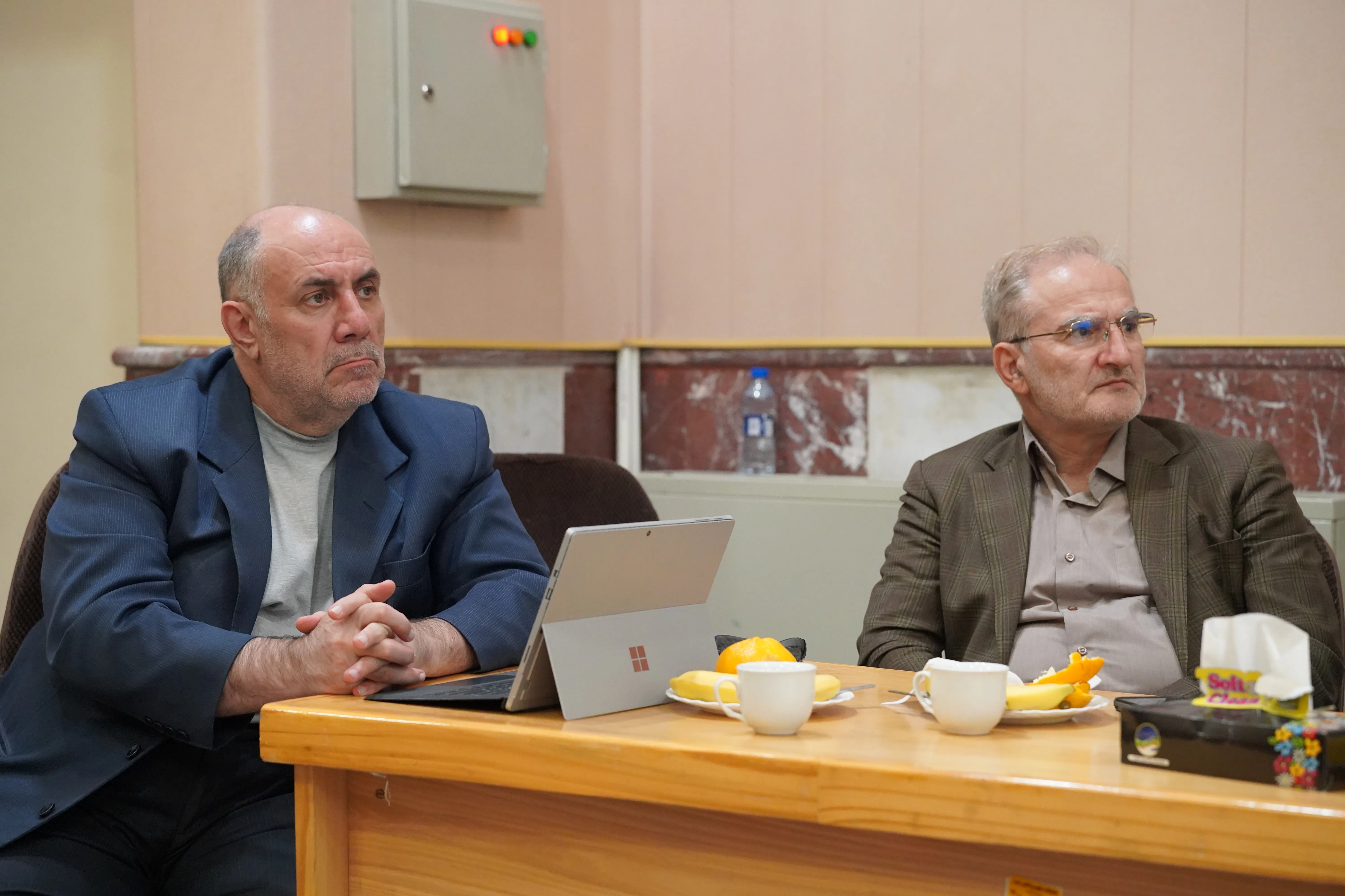 بررسی چالش‌های دانشگاه علوم پزشکی تبریز در جلسه هیئت رئیسه دانشگاه و با حضور مدیران ارشد واحدها