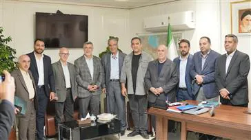 بازدید وزیر بهداشت درمان و آموزش پزشکی به همراه استاندار آذربایجان شرقی از بیمارستان کودکان زهرا مردانی آذری