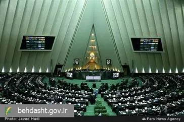 بیانیه نمایندگان مجلس در تقدیر از مدیریت وزیر بهداشت و تلاش های کادر سلامت در جنگ 12 روزه