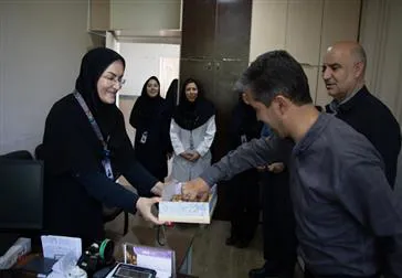 گرامیداشت روز کارمند در مرکز رازی تبریز