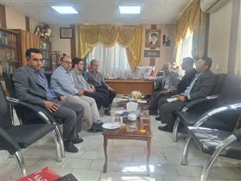 دیدار و نشست صمیمی  مدیر شبکه بهداشت ودرمان  ،  مدیر عامل موسسه خیریه بیمارستان ،ریاست بیمارستان ، معاون بهداشتی ،مسئول ۱۱۵ وامور حقوقی با  بخشدار بخش قلعه چای وتبین برنامه های بهداشتی ودرمانی وجلب مشارکت وهمکاری های بین بخشی وتوسعه زیر ساخت های سلامت محور