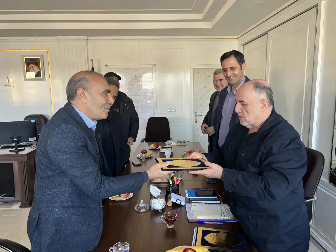 قرارداد ساخت مرکزخدمات جامع سلامت منتخب شبانه روزی صوفیان امضا شد 