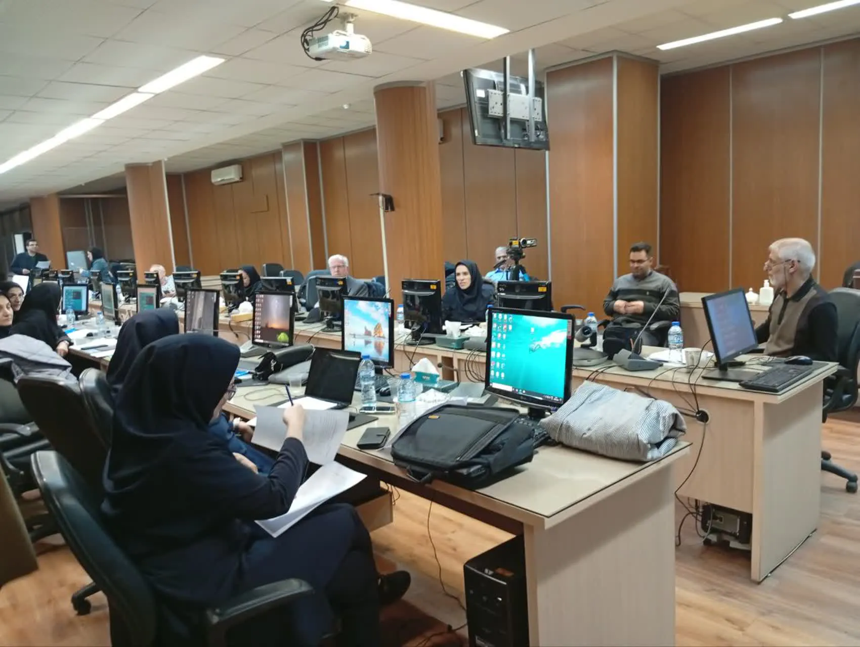 برگزاری کارگاه تفکر سیستم ها وپویایی شناسی سیستم ها در دانشگاه علوم پزشکی تبریز